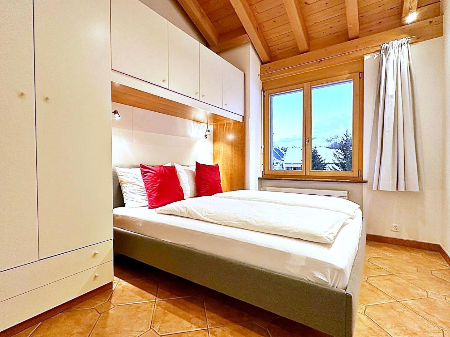Apartamento Attika - 85m2, Holz, Ausblick, Mit Garage - Me17-a *
